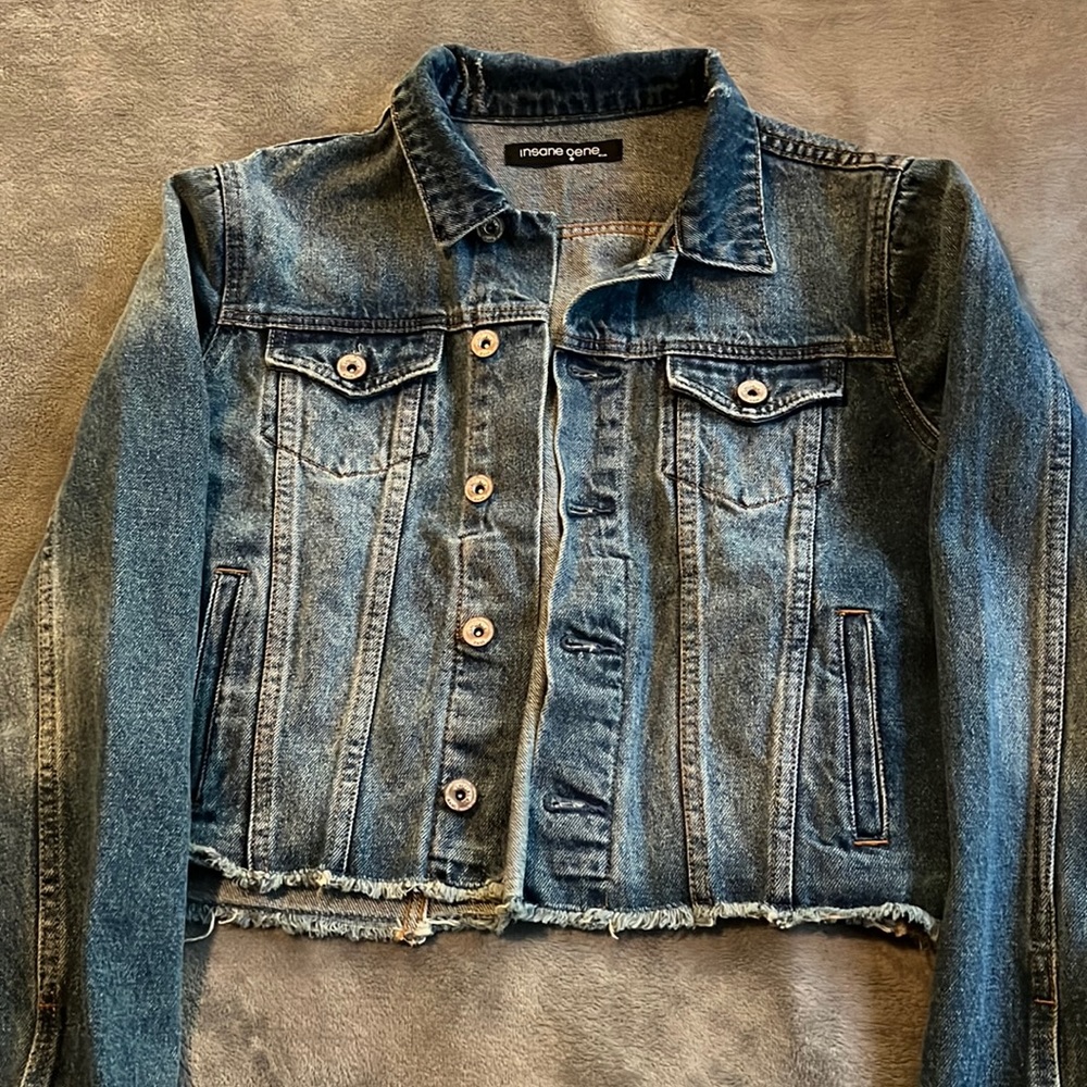 Lightly used Jean jacket. Excellent condition